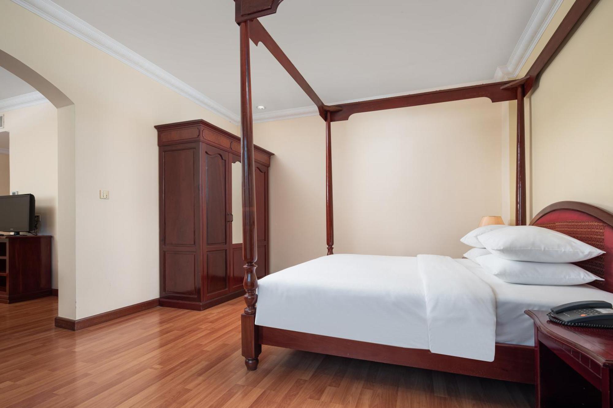 Baitong Heritage 4*